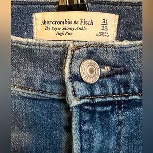 Abercrombie and Fitch skinny Jeans
